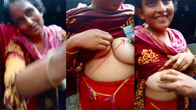 Neighbour Aunty Showing Her Boobs Showing